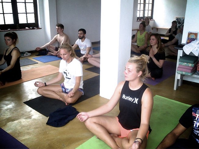 Muizenberg yoga class